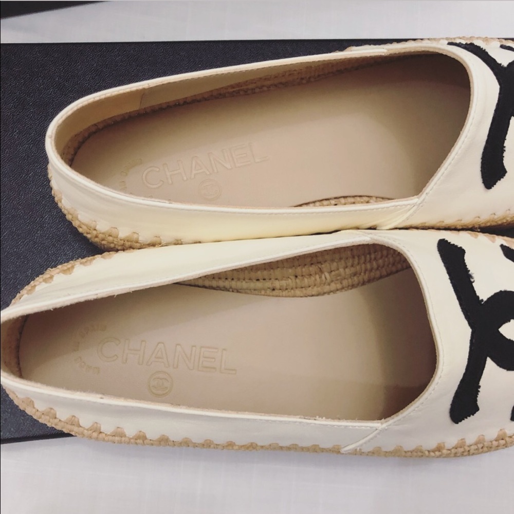 🎀SOLD🎀💯% AUTHENTIC BNIB Chanel Espadrilles - Picture 4 of 5